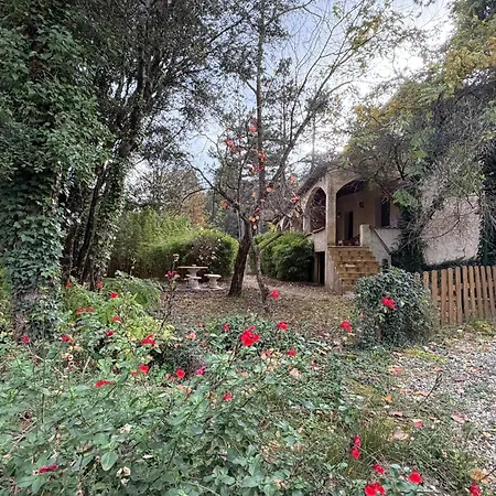 Des Jardins De Valaurie