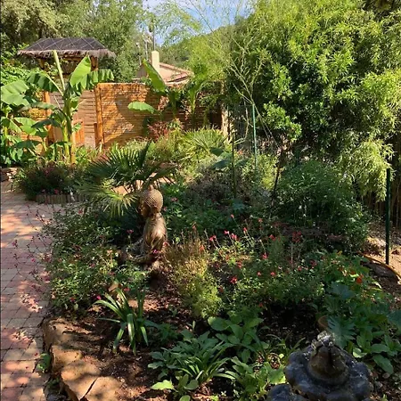 Des Jardins De Valaurie Corbés