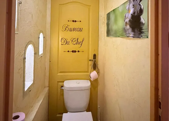 Διαμέρισμα Des Jardins De Valaurie Corbés